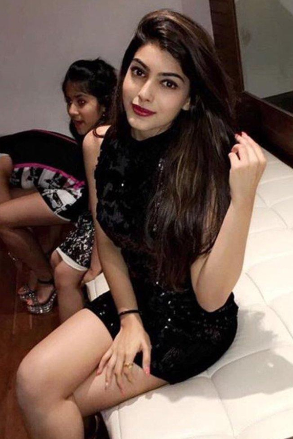  Escort Services in Viman Nagar